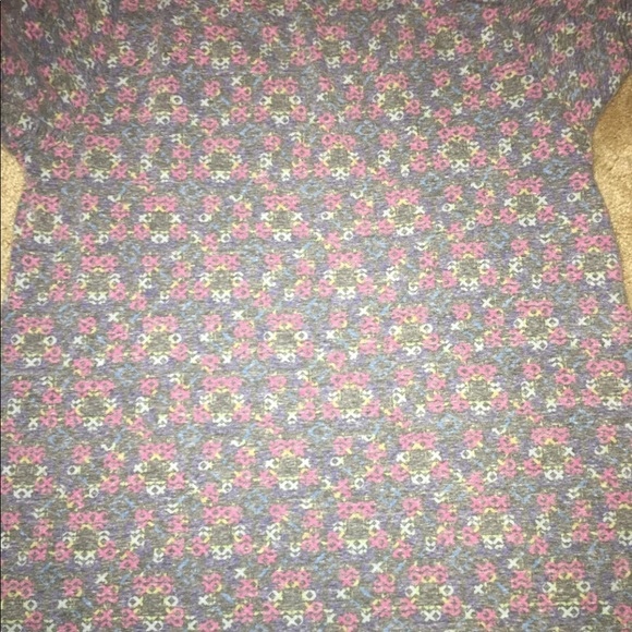 EUC Lularoe Shirt Large - Picture 4 of 4